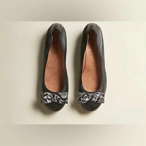 Vionic Zelda Flats Leather Snake Print Bow Flats - Picture 3 of 11